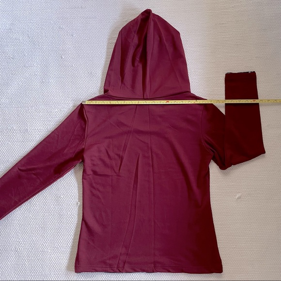 Boy’s Red Long Sleeve Hoodie Size S - Picture 6 of 6